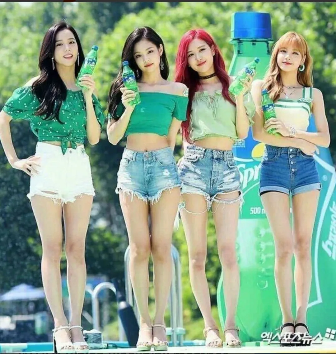 BLACKPINK의 최신 사진