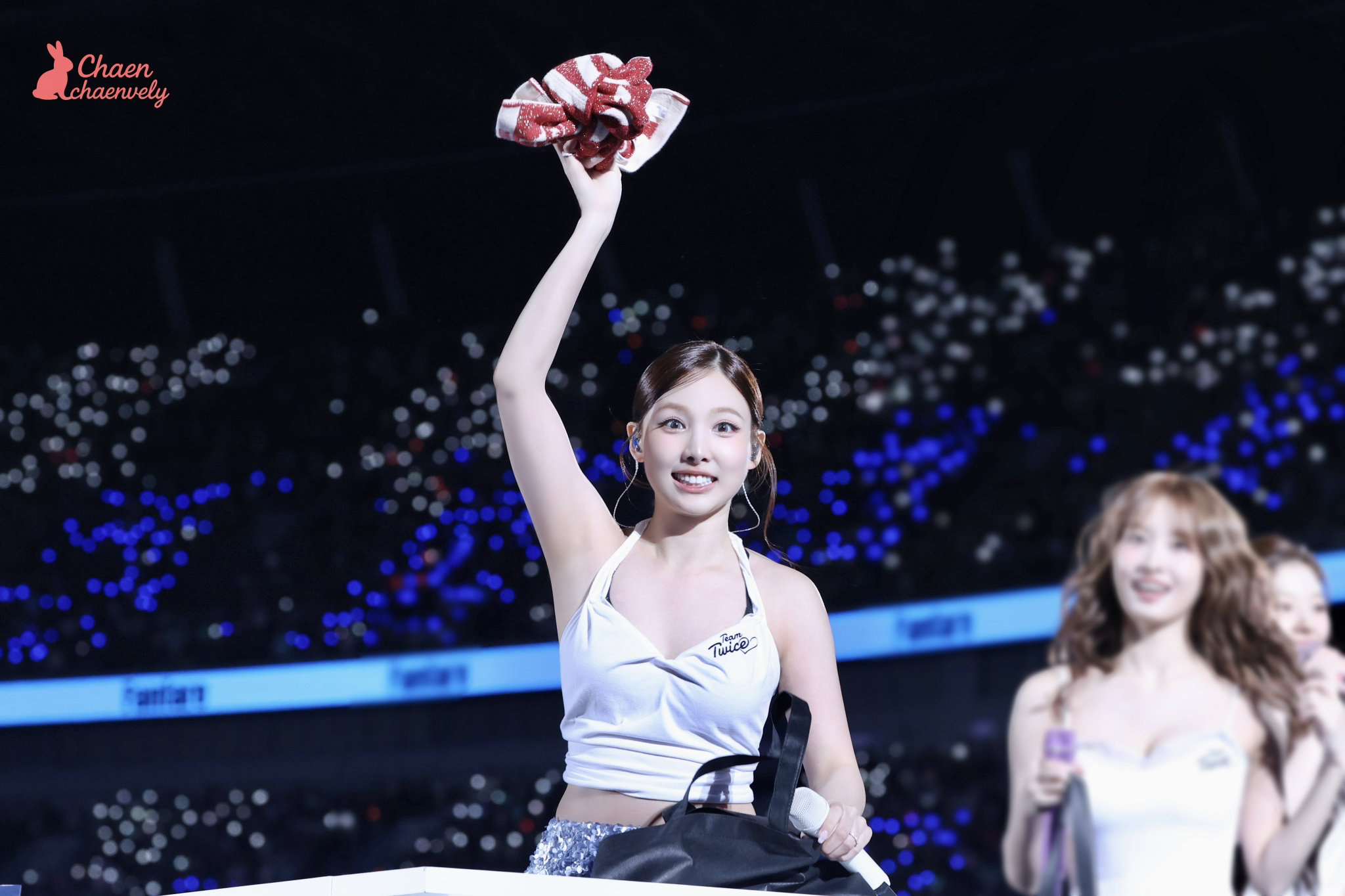 A moment captured by Nayeon (TWICE)'s fan