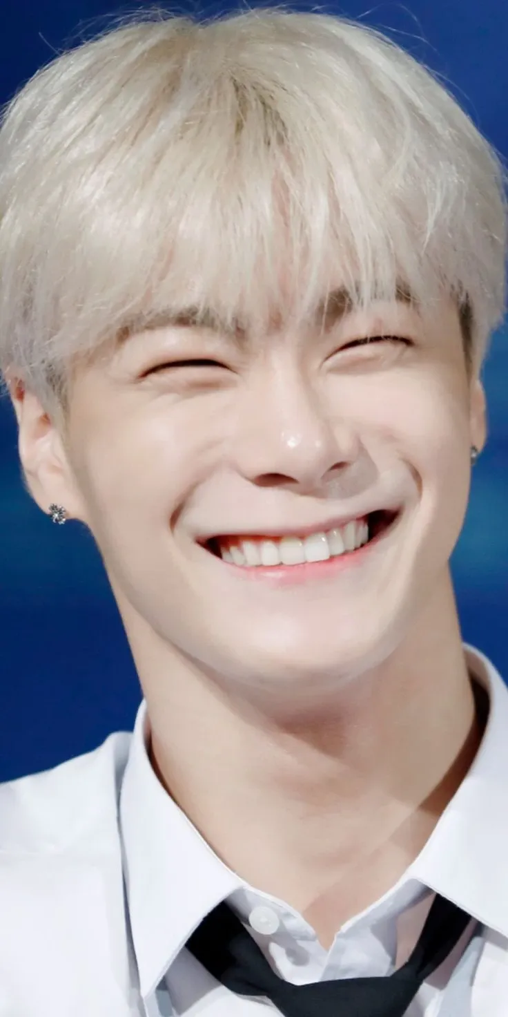 A moment captured by Moonbin (ASTRO)'s fan