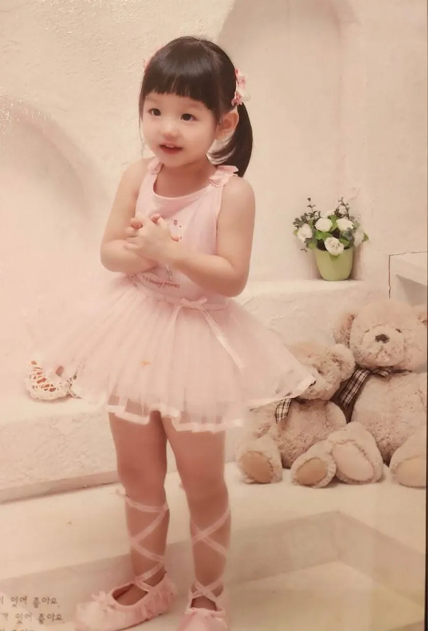 Behind-the-scenes cut of Jang Wonyoung (IVE)