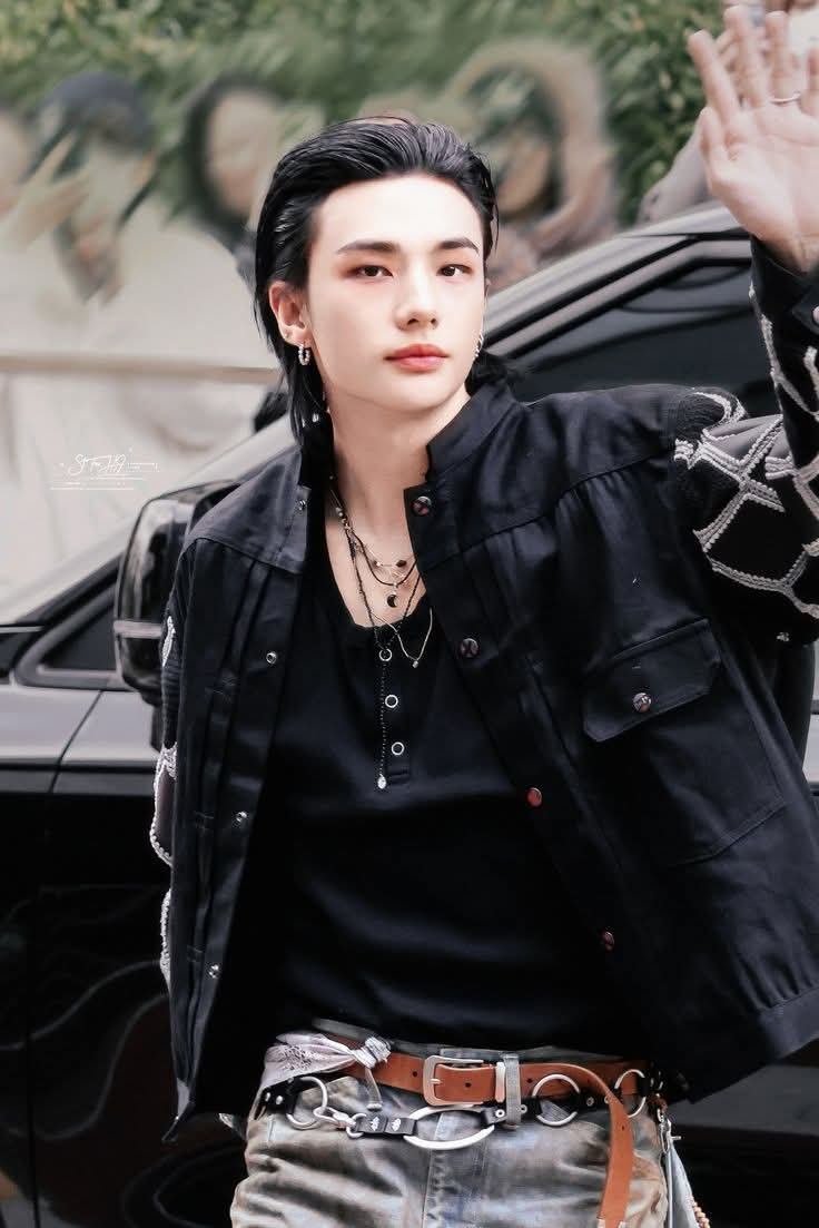 Latest photo of Hyunjin (Stray Kids)