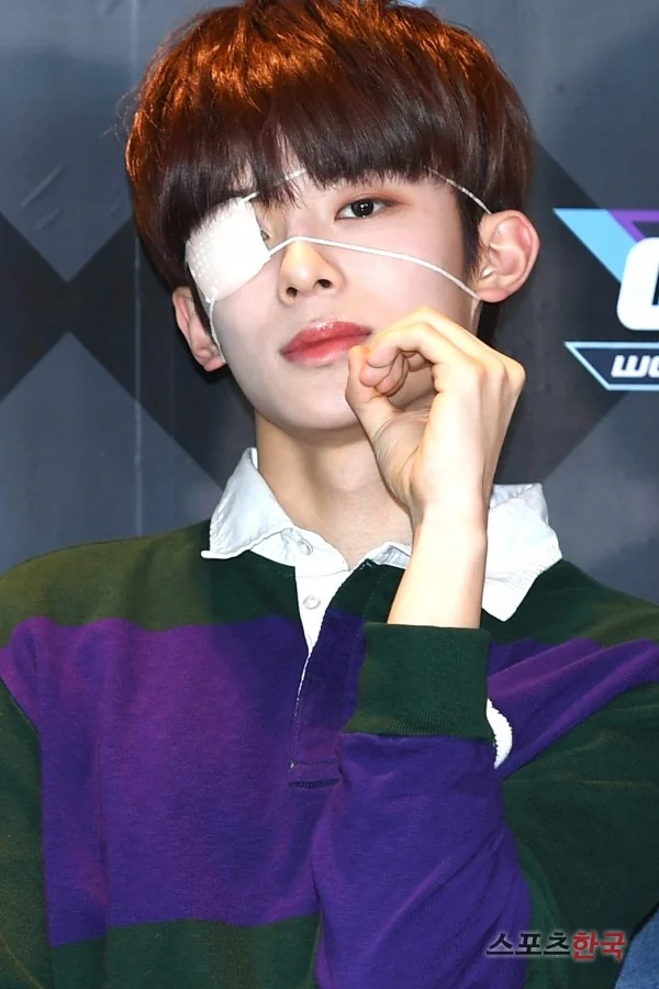 A moment captured by Kangmin (VERIVERY)'s fan