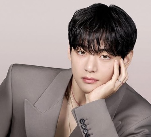 Latest photo of V (BTS)
