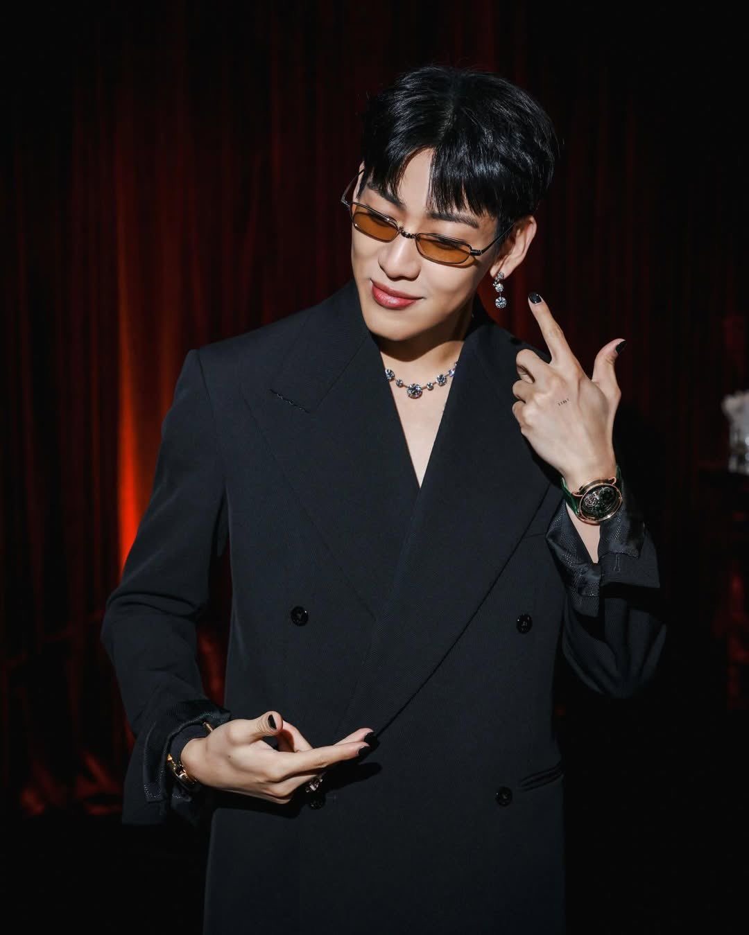 Behind-the-scenes cut of Bambam (GOT7)