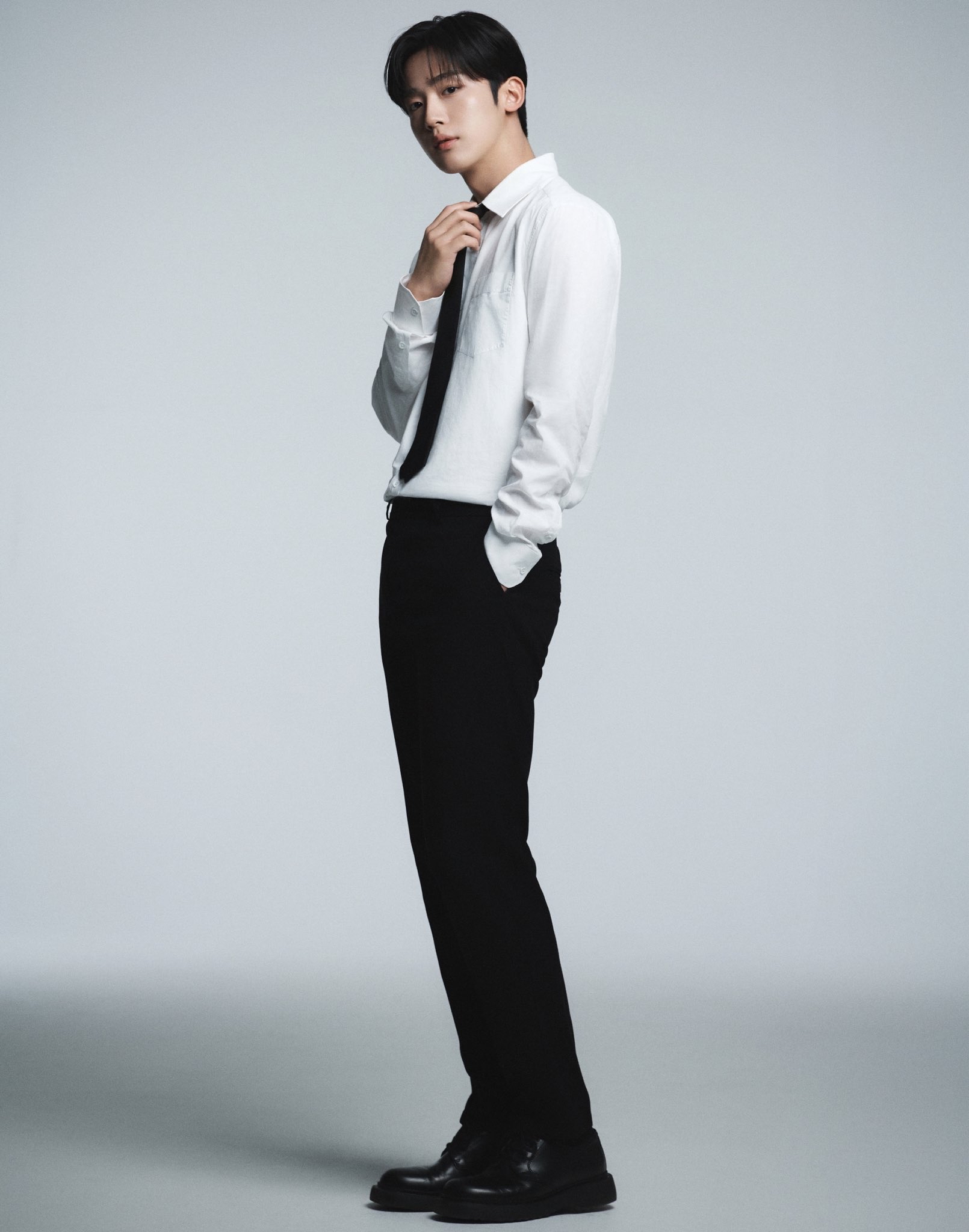 Behind-the-scenes cut of Kim Yohan (WEi)