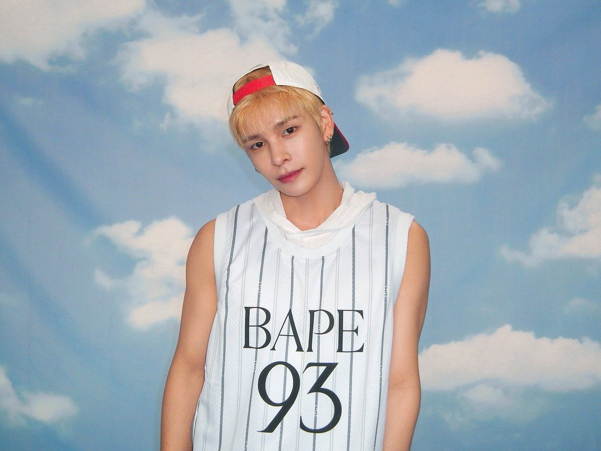 Latest photo of CRAVITY