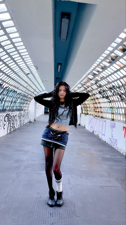 안유진 (IVE)의 비하인드 컷