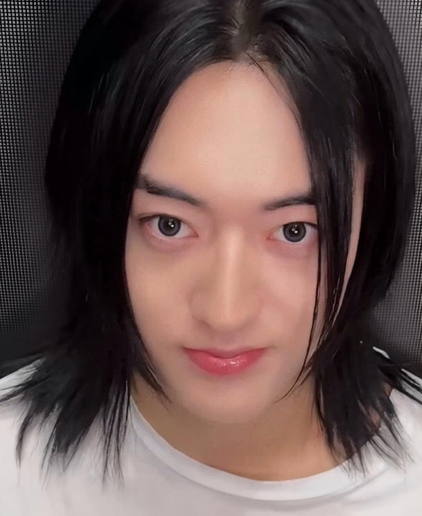 Recent activity shot of Haruto (TREASURE)