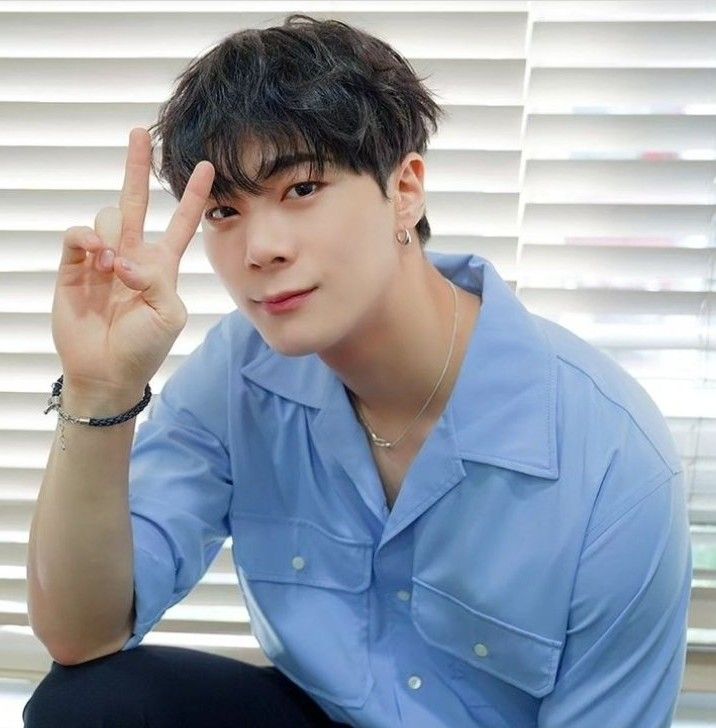 Recent activity shot of Moonbin (ASTRO)