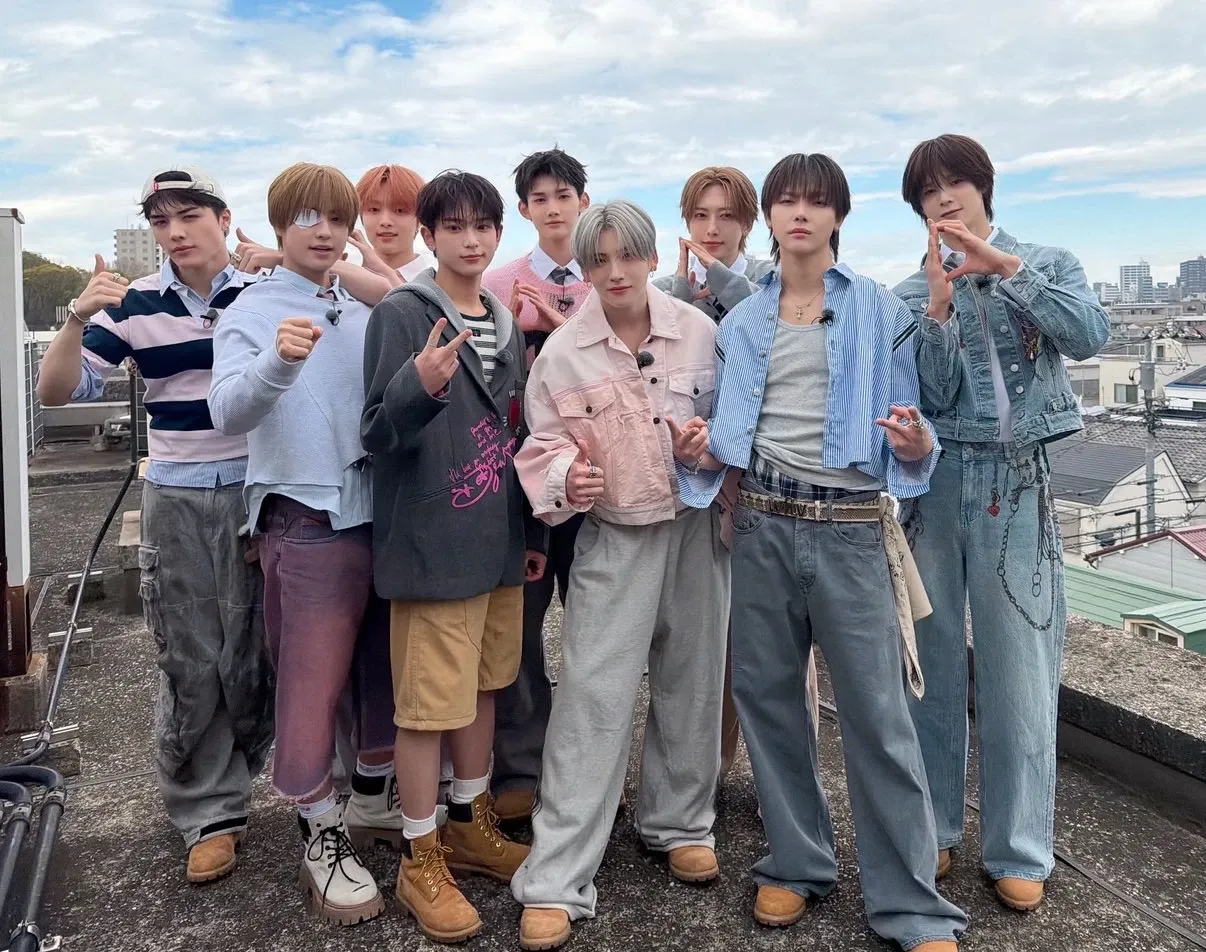 Behind-the-scenes cut of &TEAM