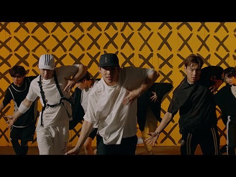 Momen yang diabadikan oleh penggemar MONSTA X
