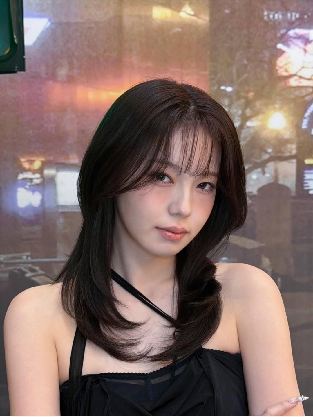 Behind-the-scenes cut of Ayaka (NiziU)