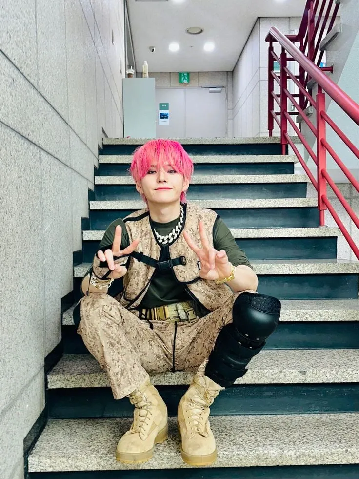 Foto aktivitas terbaru Yoshi (TREASURE)