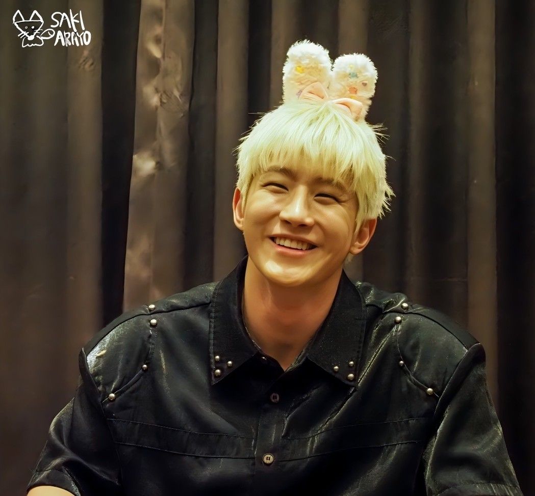 A moment captured by Jinjin (ASTRO)'s fan