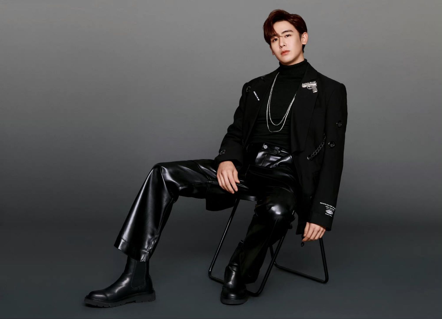 A moment captured by Nichkhun (2PM)'s fan