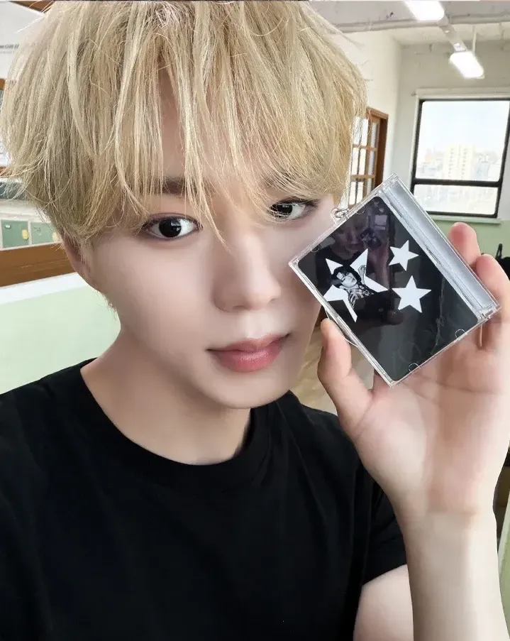 A moment captured by Kim Junseo (ALPHA DRIVE ONE)'s fan