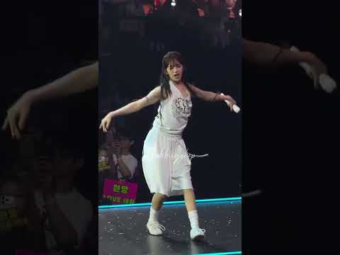 안유진 (IVE)의 비하인드 컷