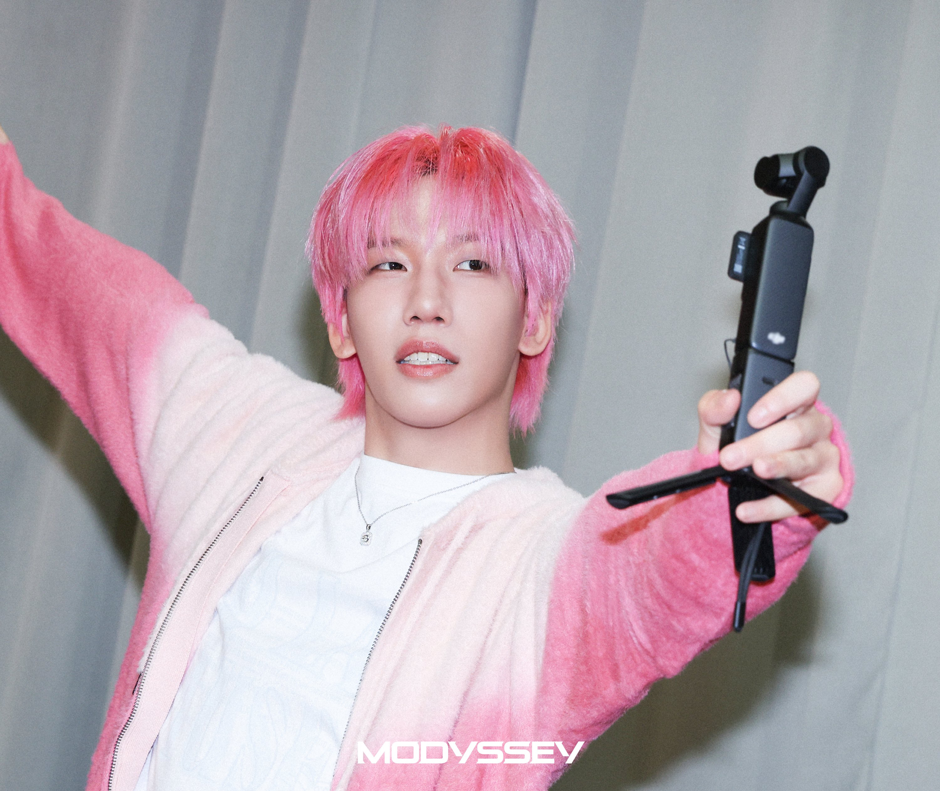 A moment captured by Li Zihao (MODYSSEY)'s fan