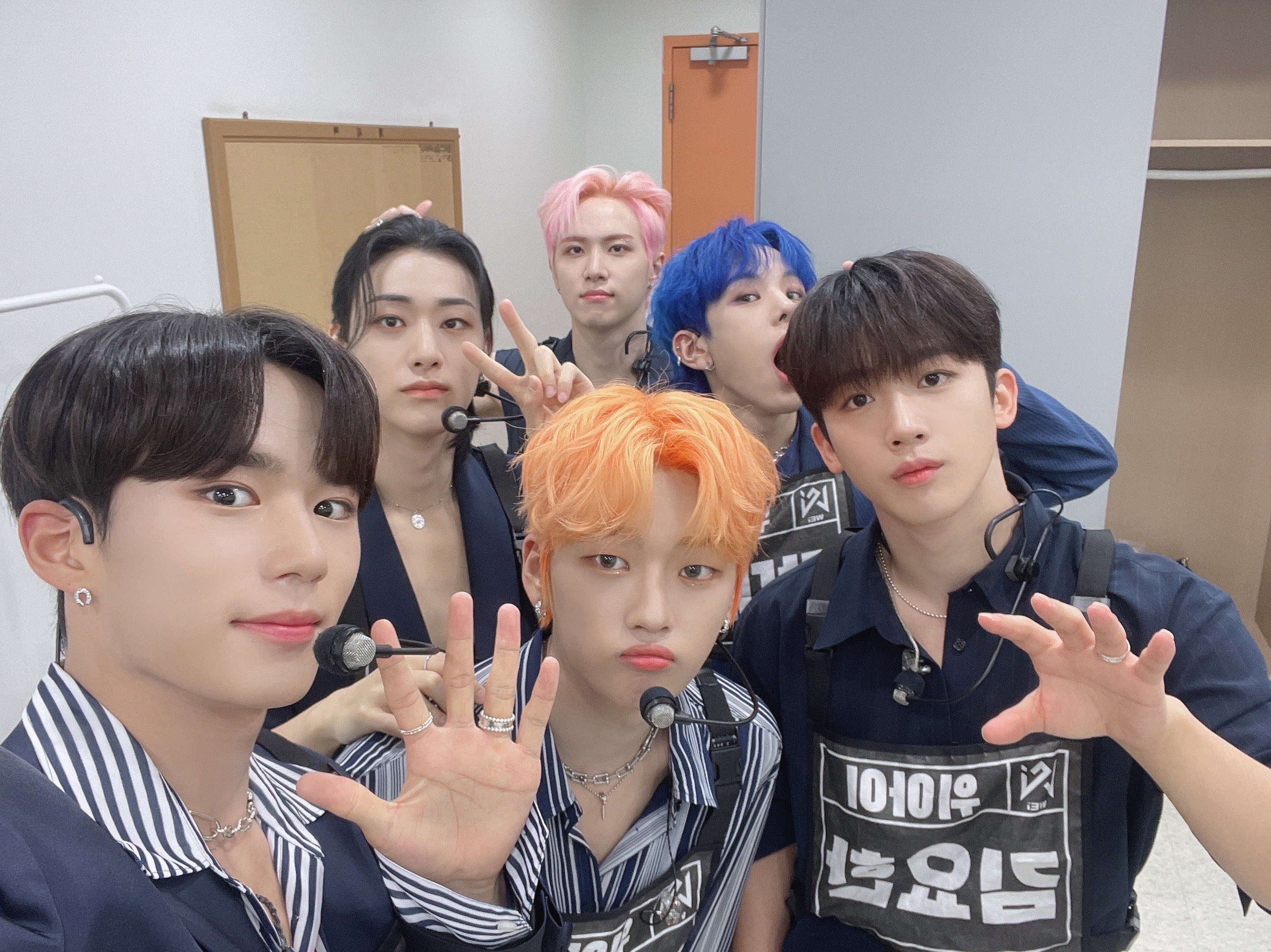 위아이의 최신 사진