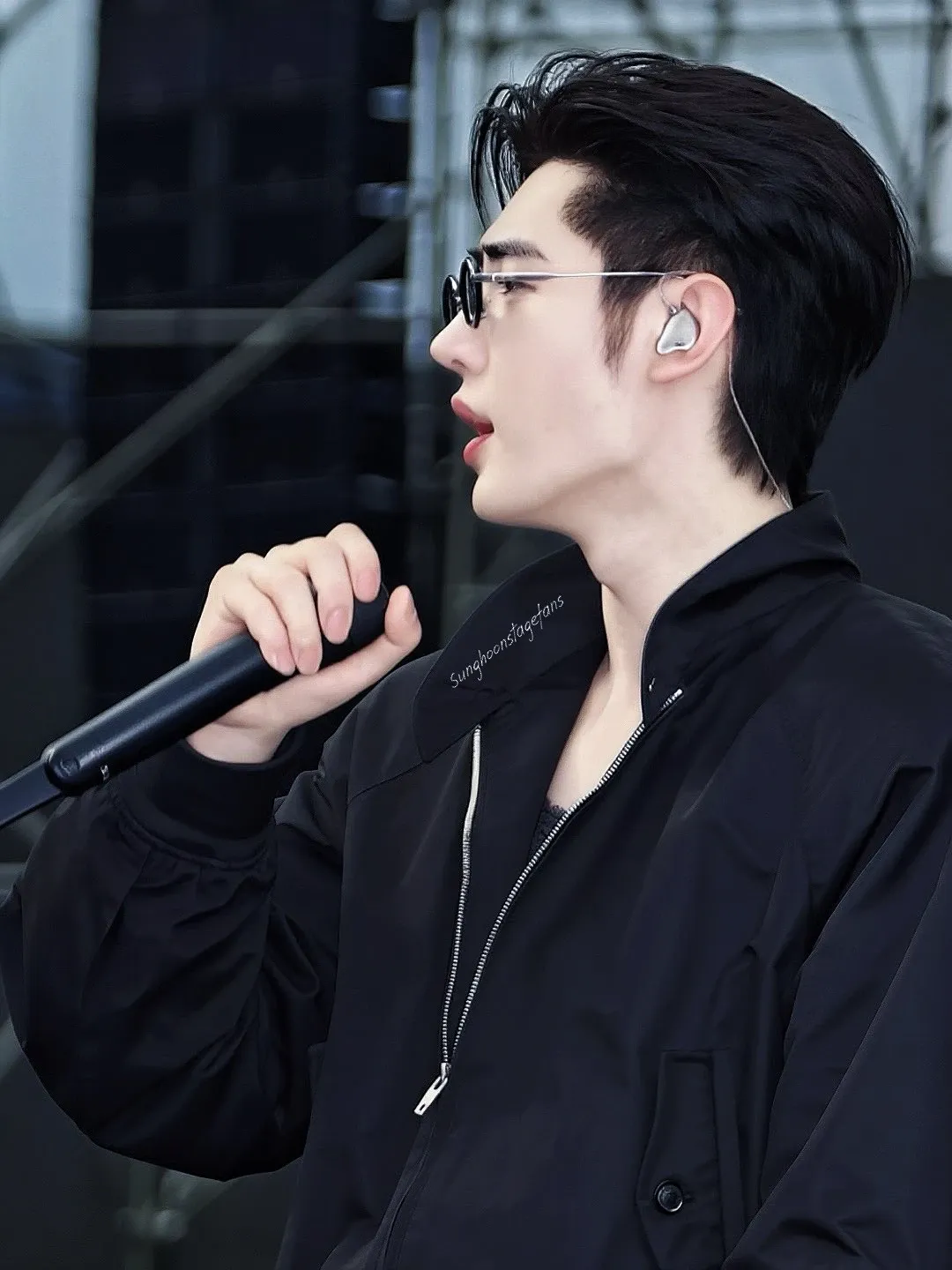 A moment captured by Sunghoon (ENHYPEN)'s fan