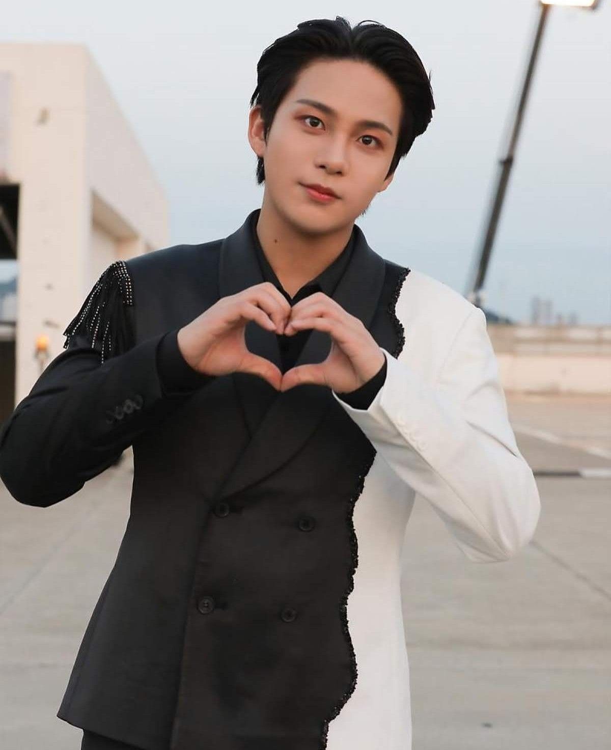 鍾浩 (ATEEZ)粉絲拍下的瞬間