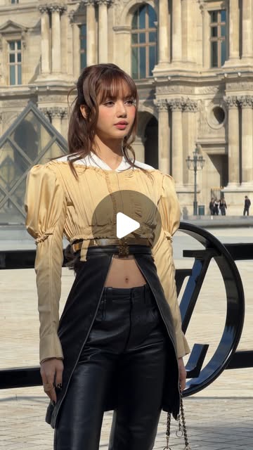 A heartfelt wallpaper shared by Lisa (BLACKPINK)'s fans