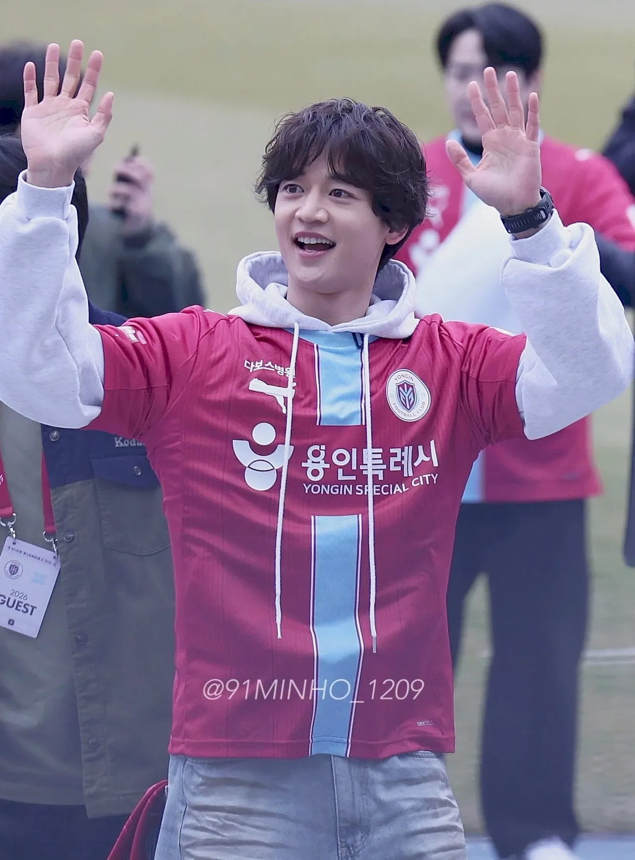 A moment captured by Minho (SHINee)'s fan