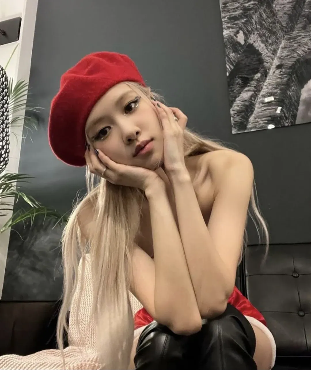 Behind-the-scenes cut of ROSÉ (BLACKPINK)