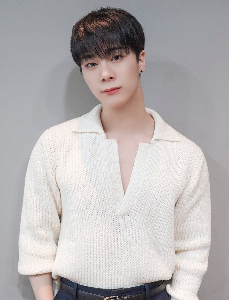 A moment captured by Moonbin (ASTRO)'s fan