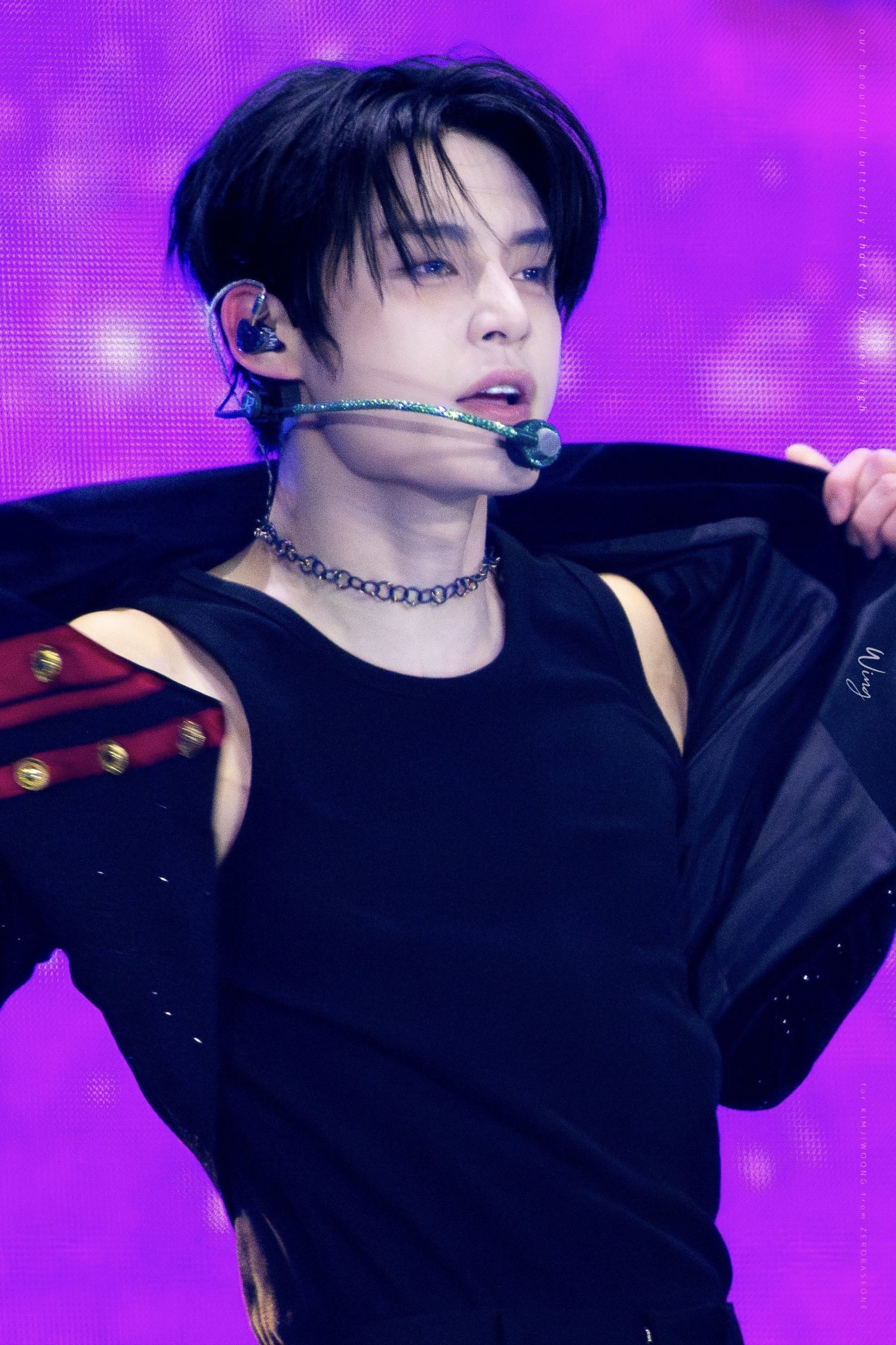 A moment captured by Kim Jiwoong (ZEROBASEONE)'s fan