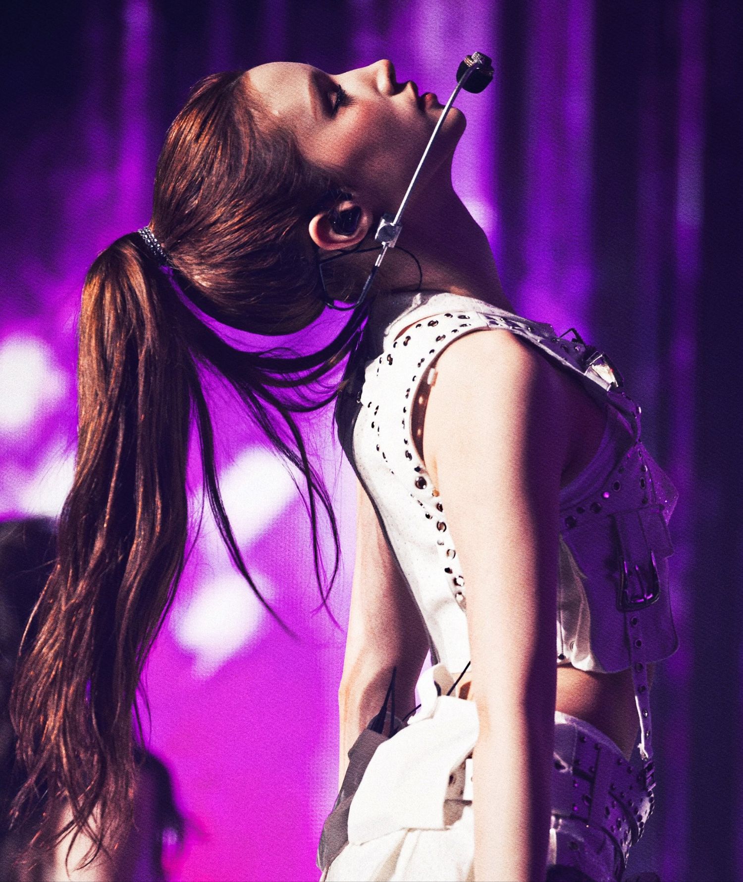 Behind-the-scenes cut of Huening Bahiyyih (Kep1er)