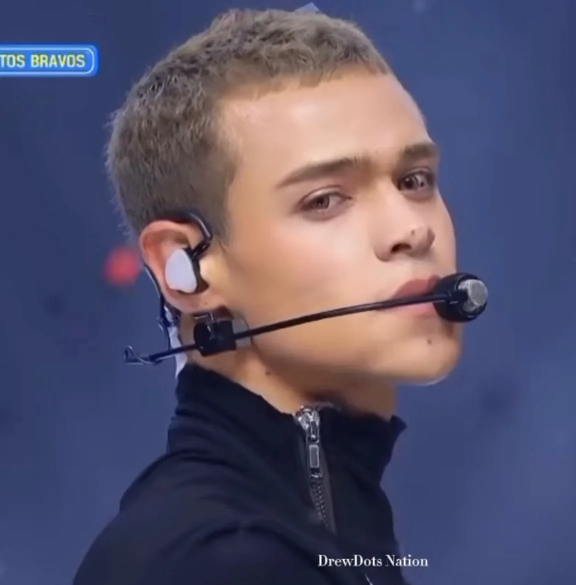 Behind-the-scenes cut of Drew (SANTOS BRAVOS)