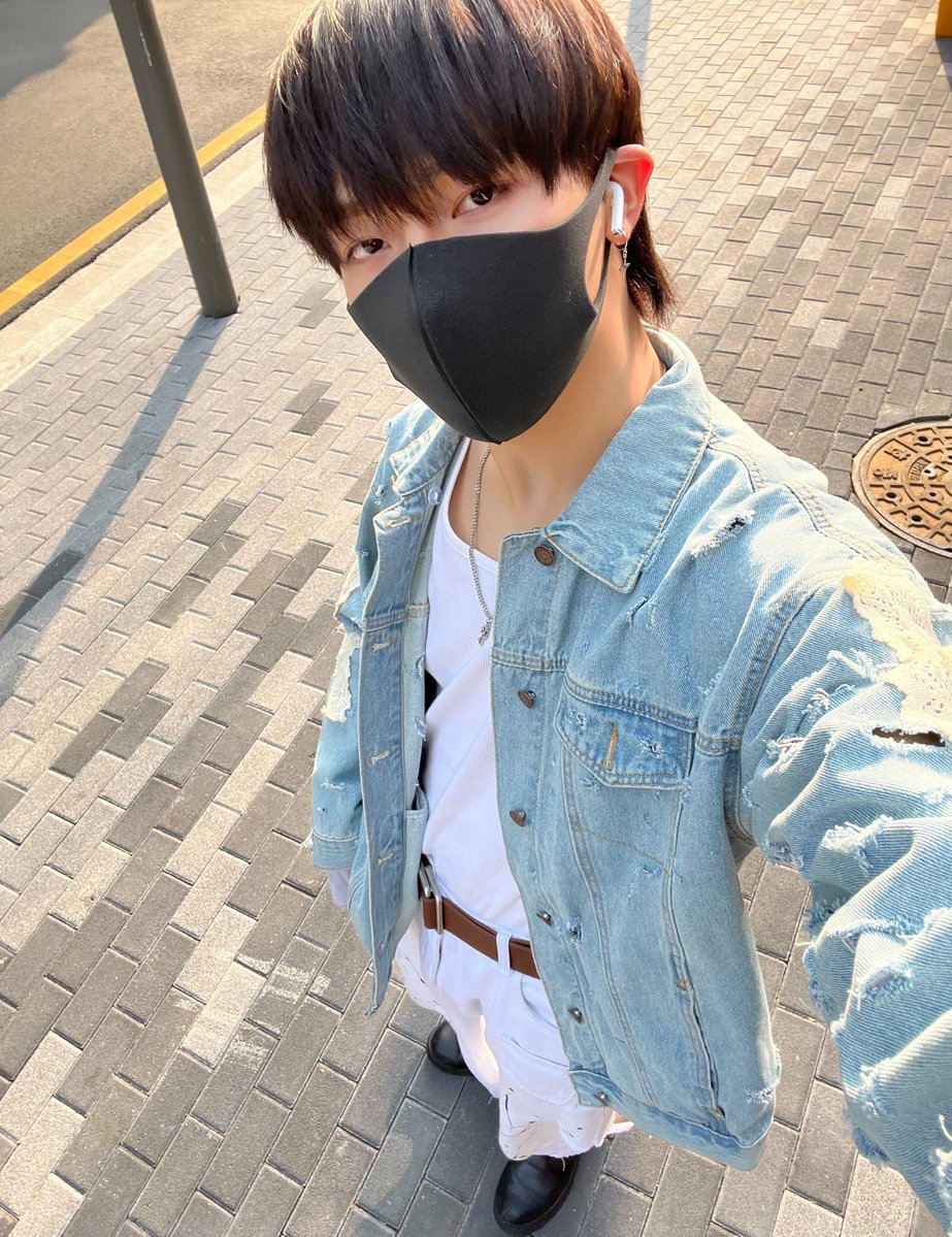 Recent activity shot of Nicholas (&TEAM)