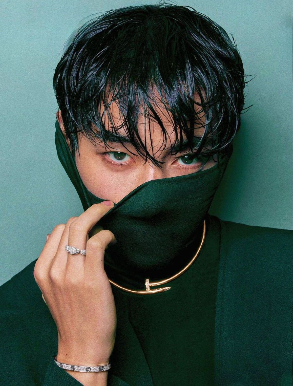 V (BTS)の舞台裏ショット