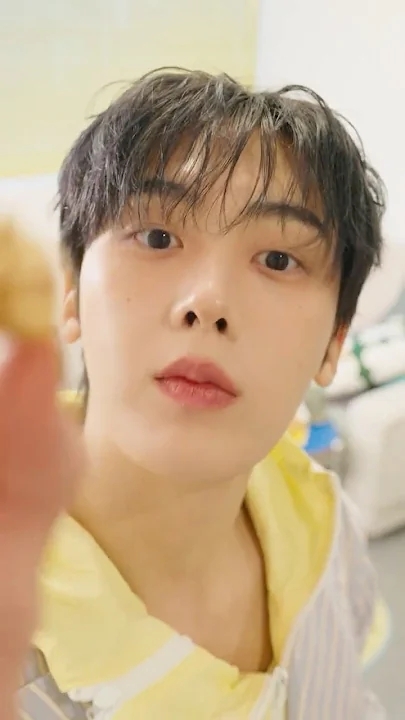 Today's most popular wallpaper in the Eunwoo (ASTRO) community