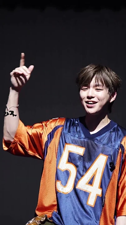 Fandom-recommended wallpaper image of Kang Daniel