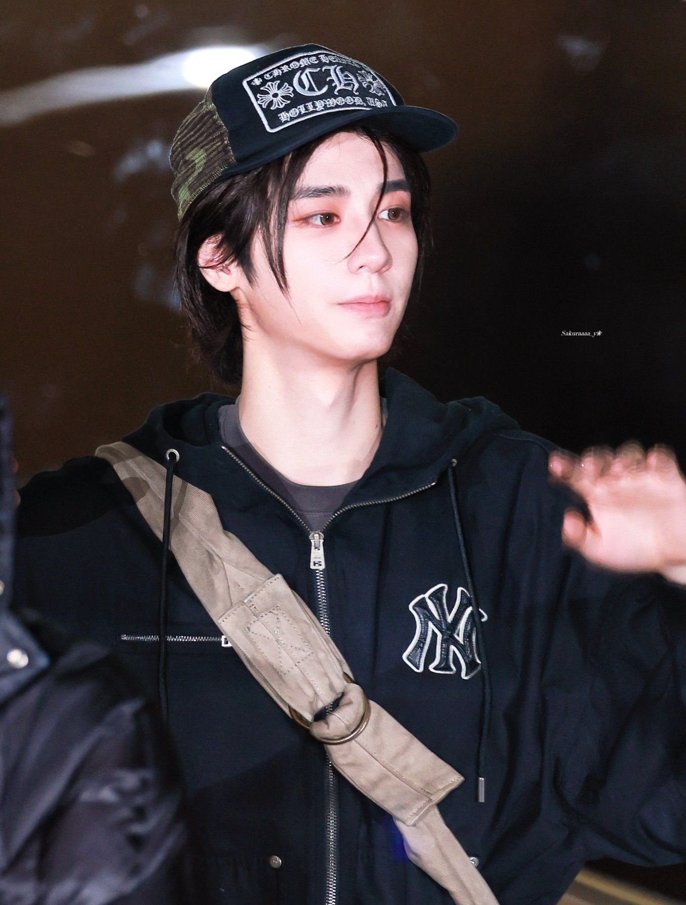 Behind-the-scenes cut of Leehan (BOYNEXTDOOR)