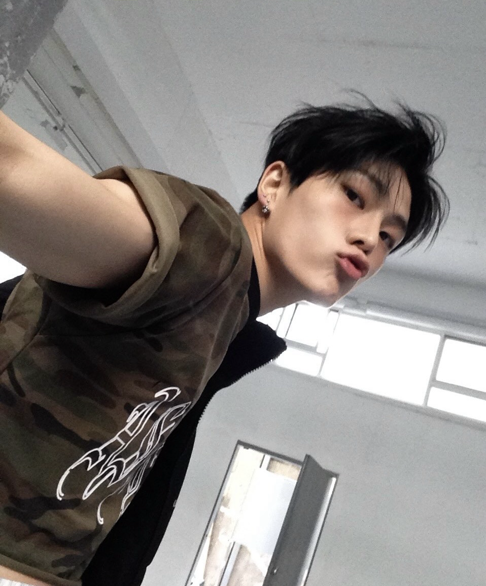 A moment captured by Kim Junmin (WHIB)'s fan