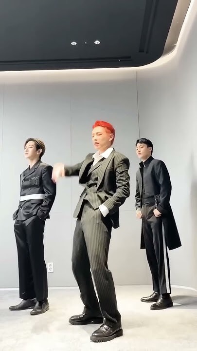 A heartfelt wallpaper shared by Hongjoong (ATEEZ)'s fans