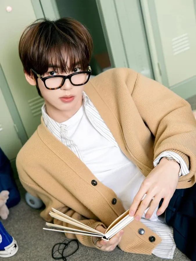 A moment captured by Han Yujin's fan