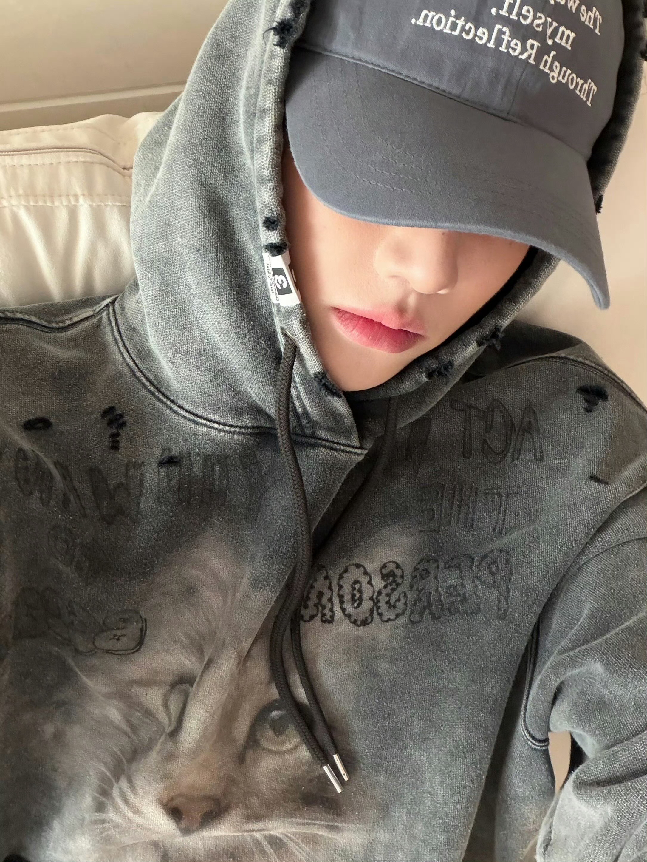 Behind-the-scenes cut of Zhang Hao (ZEROBASEONE)