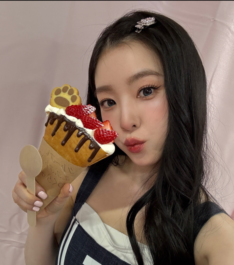 Irene (Red Velvet)的最新照片