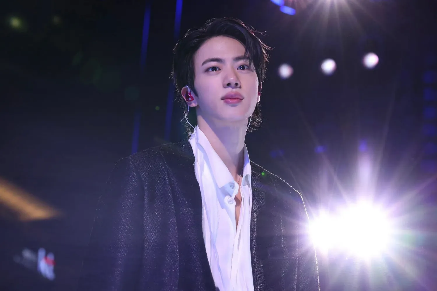 Foto terbaru Jin (BTS)