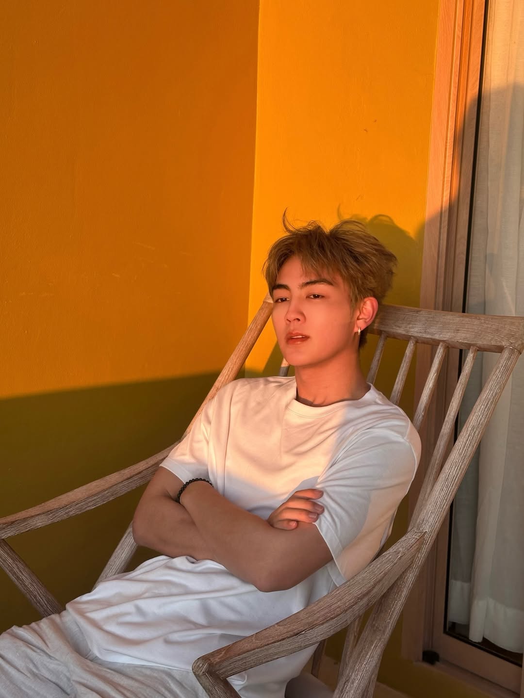 Behind-the-scenes cut of Heart (BUS)