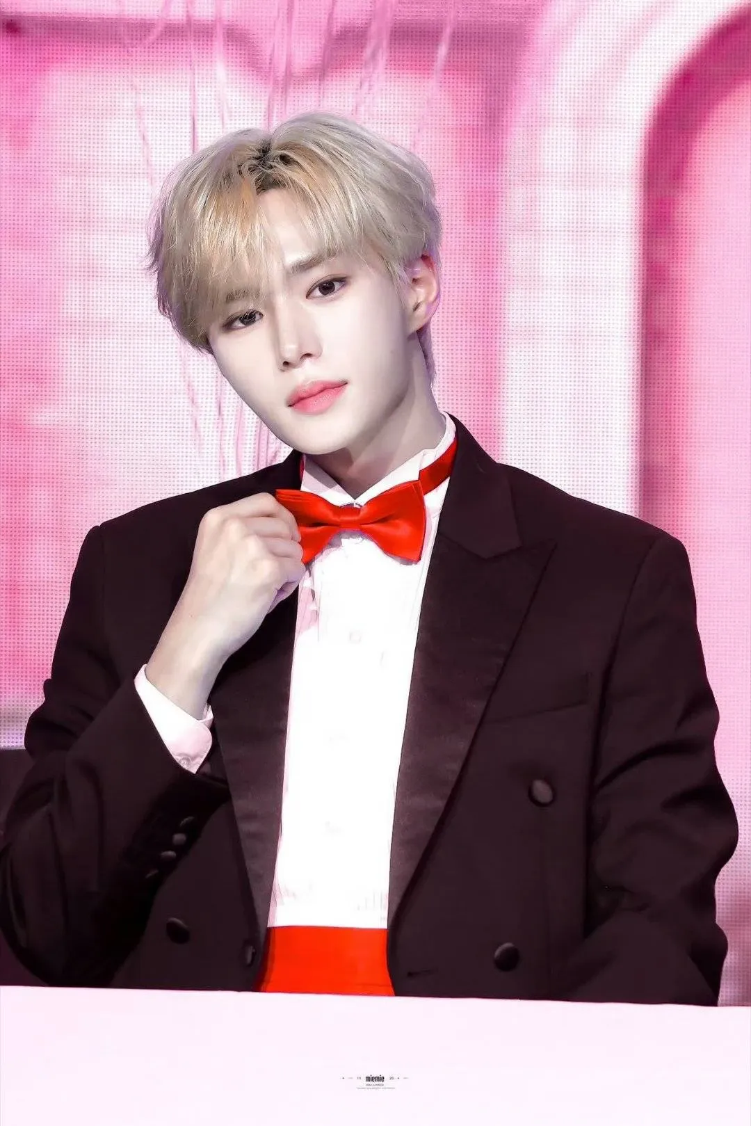 Behind-the-scenes cut of Kim Junseo (ALPHA DRIVE ONE)