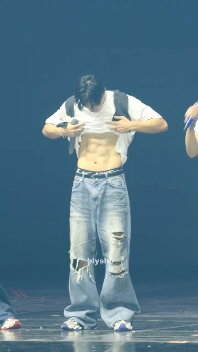 A moment captured by Shownu (MONSTA X)'s fan