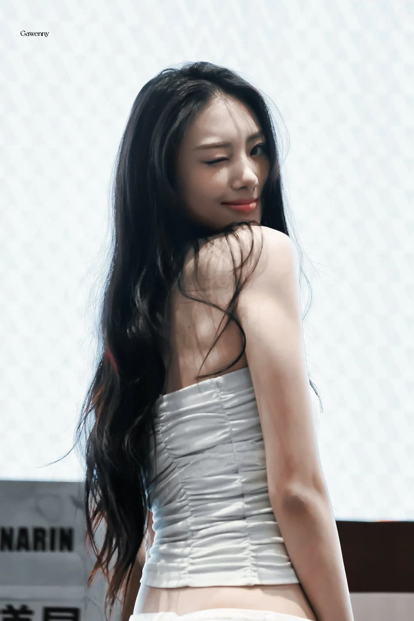 Gawon (MEOVV)的最新照片