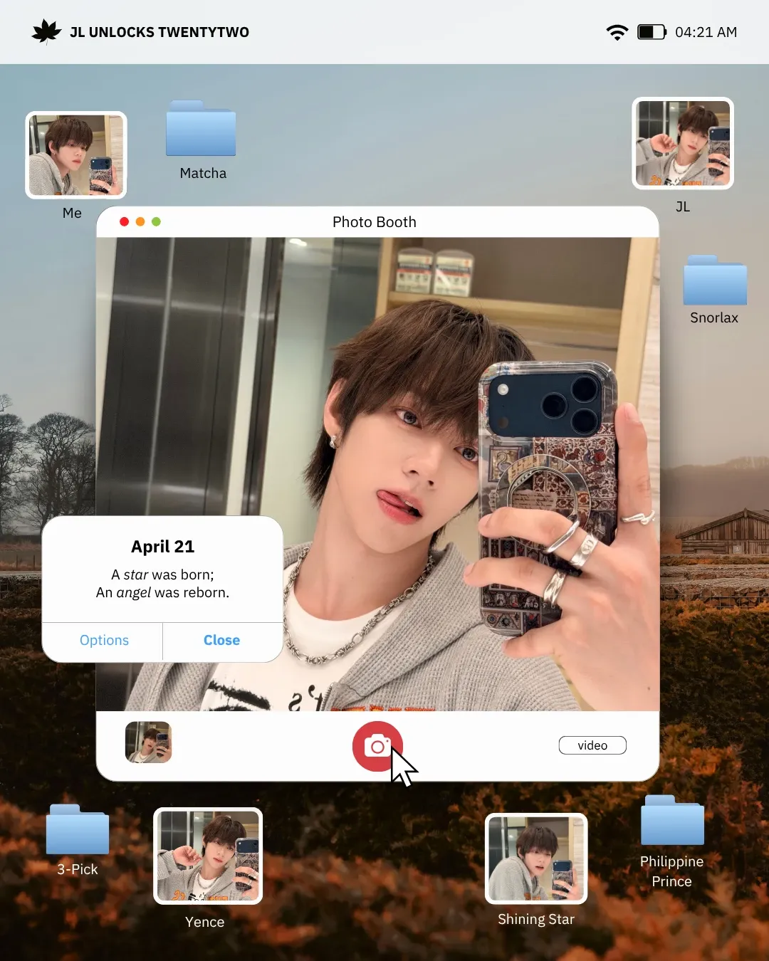 A moment captured by JL (AHOF)'s fan