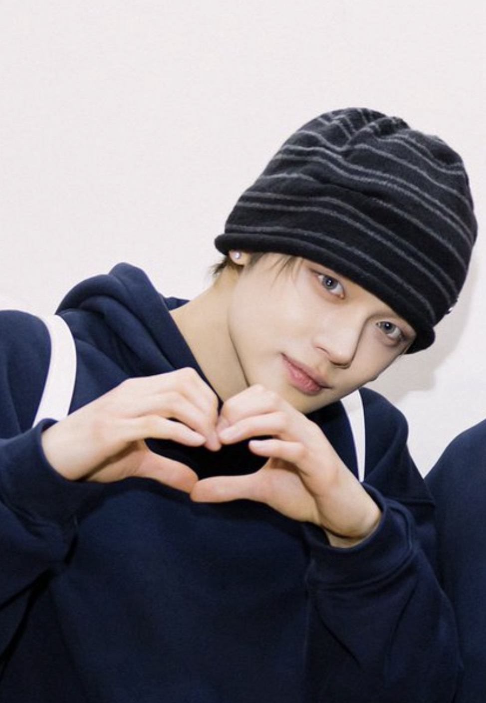 연준 (투모로우바이투게더) 최근 활동샷