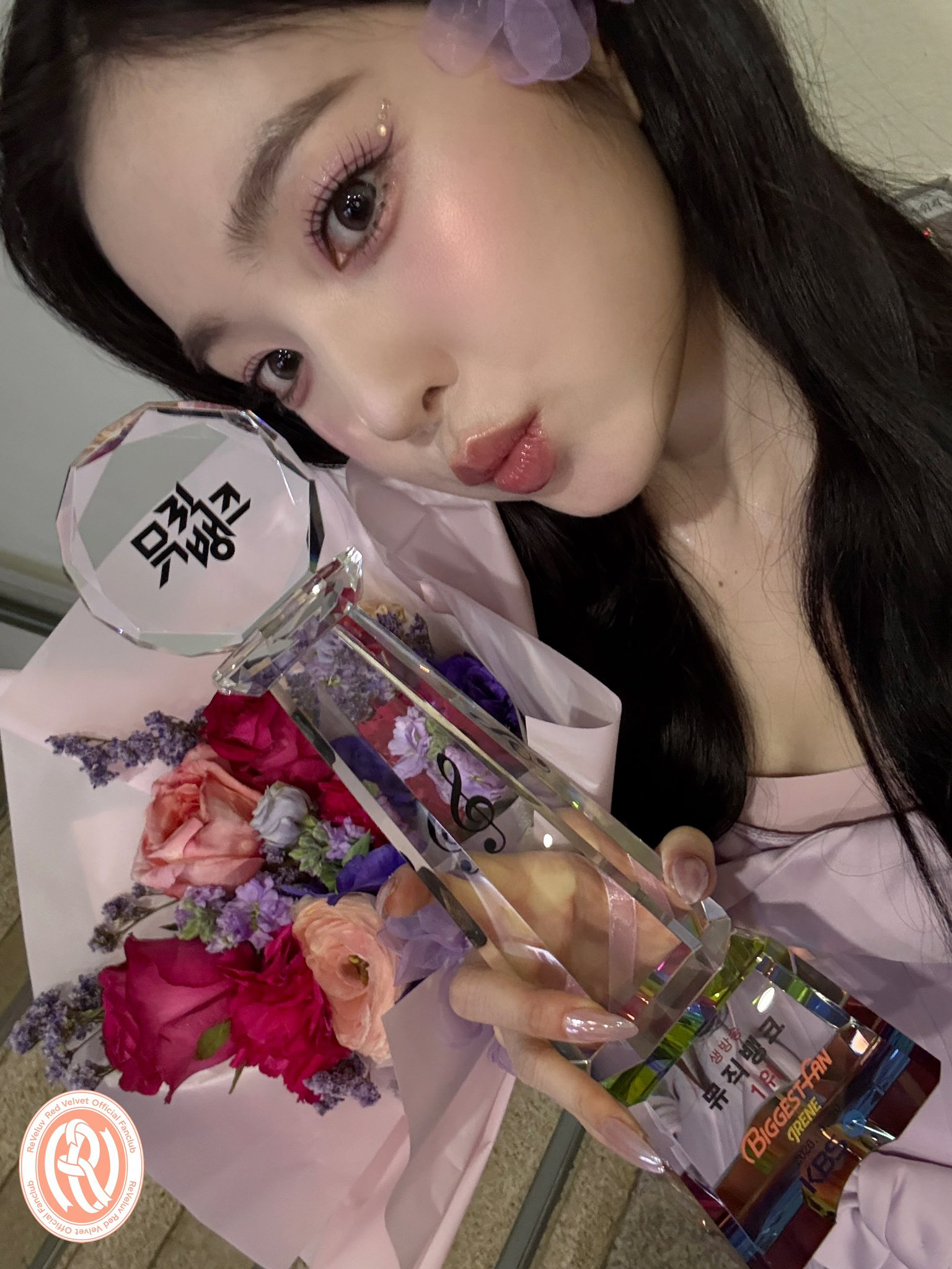 Behind-the-scenes cut of Red Velvet